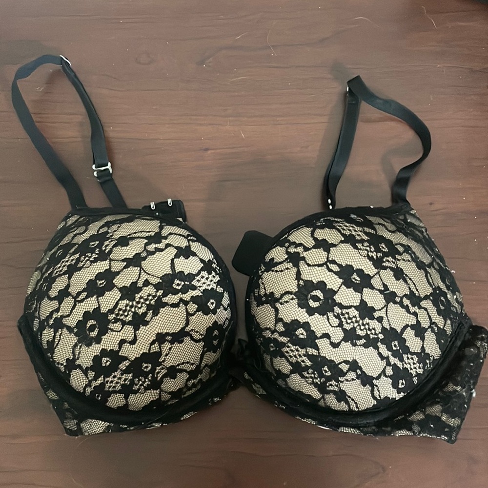 Black aerie push up. Adds two cup sizes.